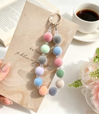 High-value autumn/winter plush ball round bead pendant, silver bead spacer wrist versatile phone chain, bag accessory pendant